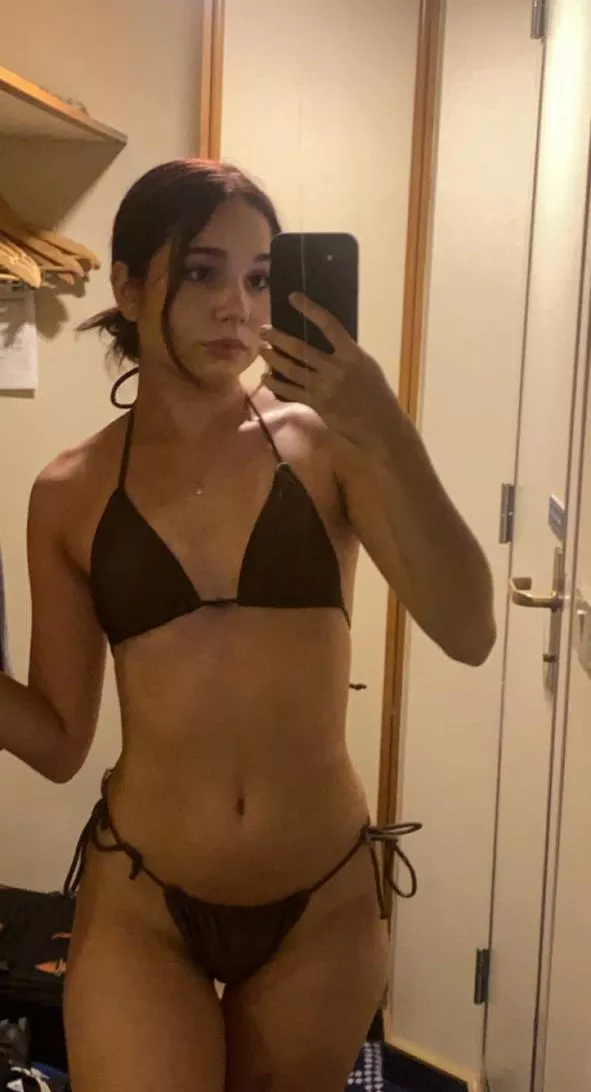 My first post here... Dont ignore me 🙈