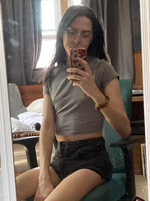 not the most femme look but a very cute outfit nonetheless :)