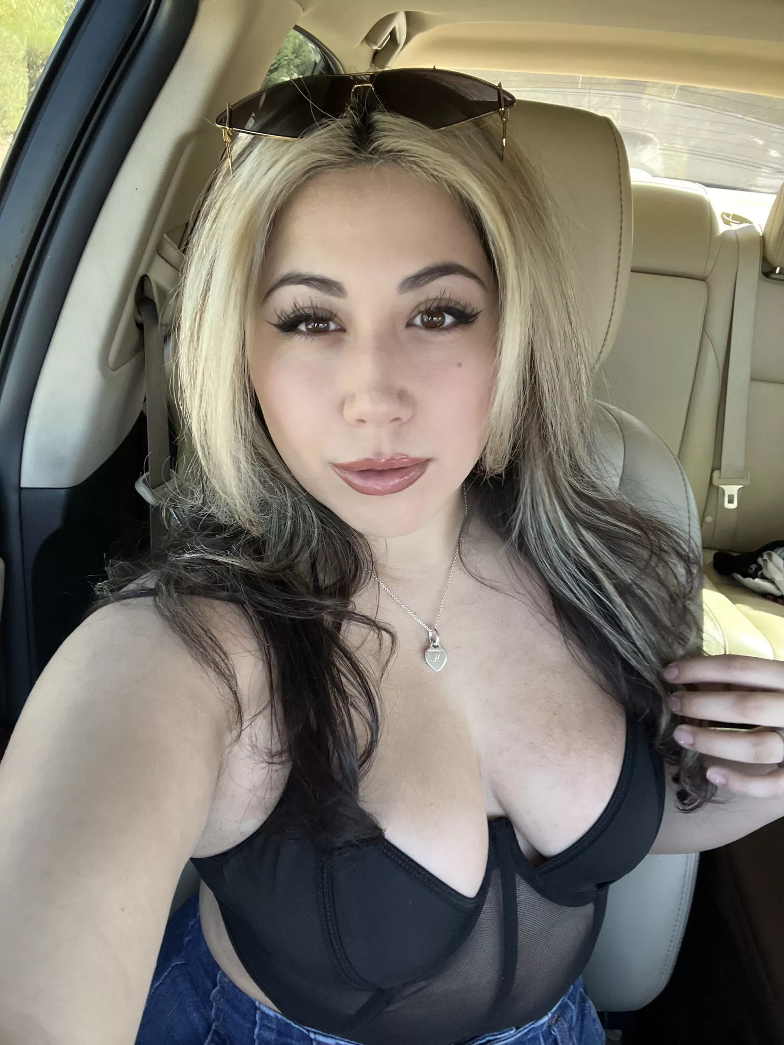 What would a naughty girl do to impress you?