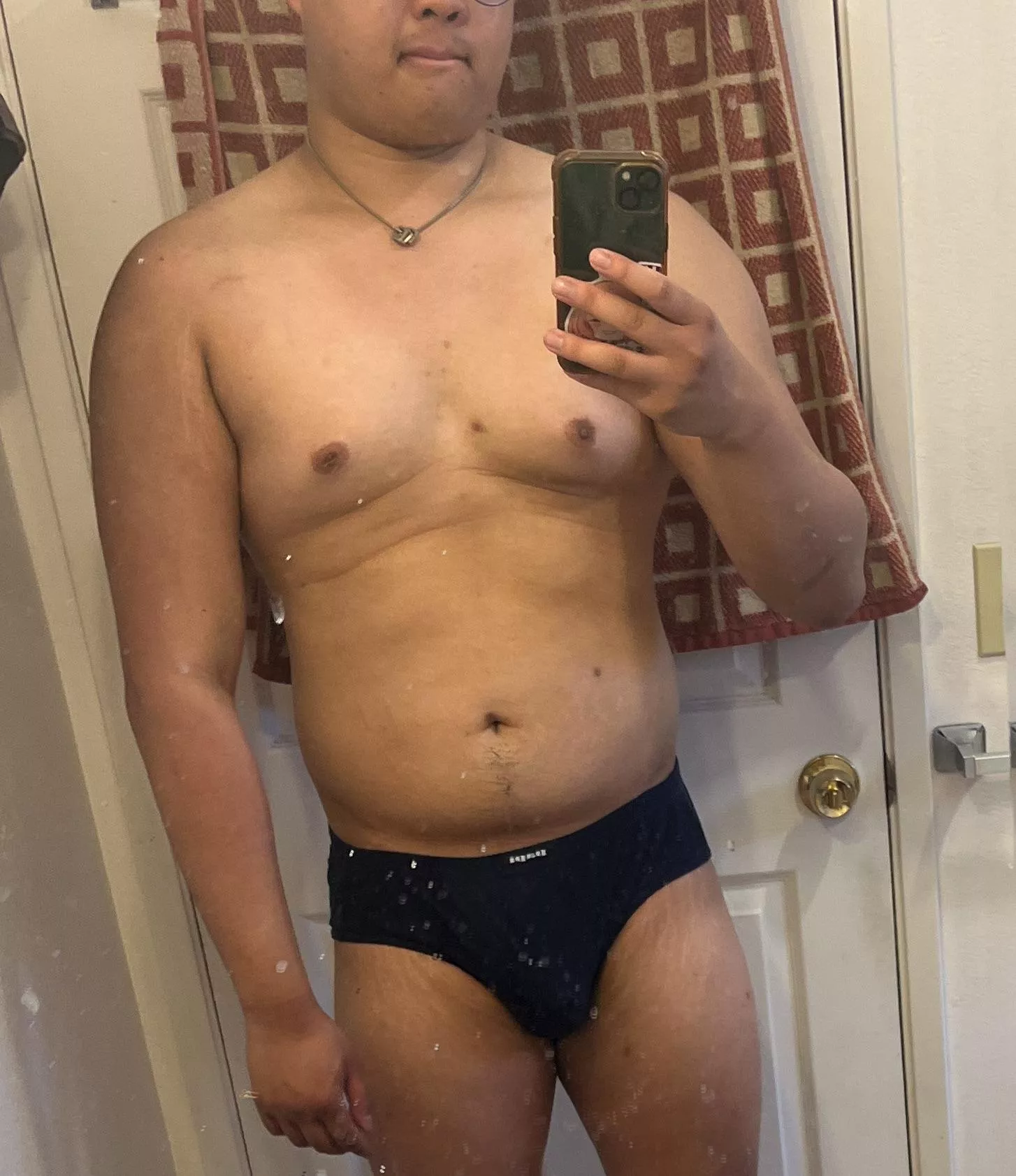 Big boy looking for a self esteem boost and some friends