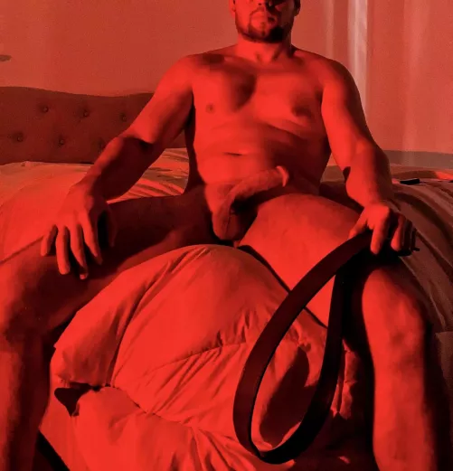 Come back to bed…don’t make me ask you twice! 😈