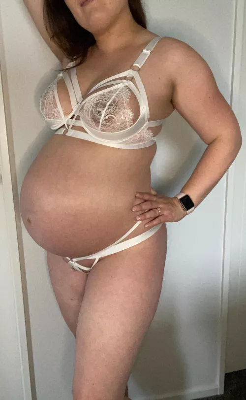 Do you like me in white?