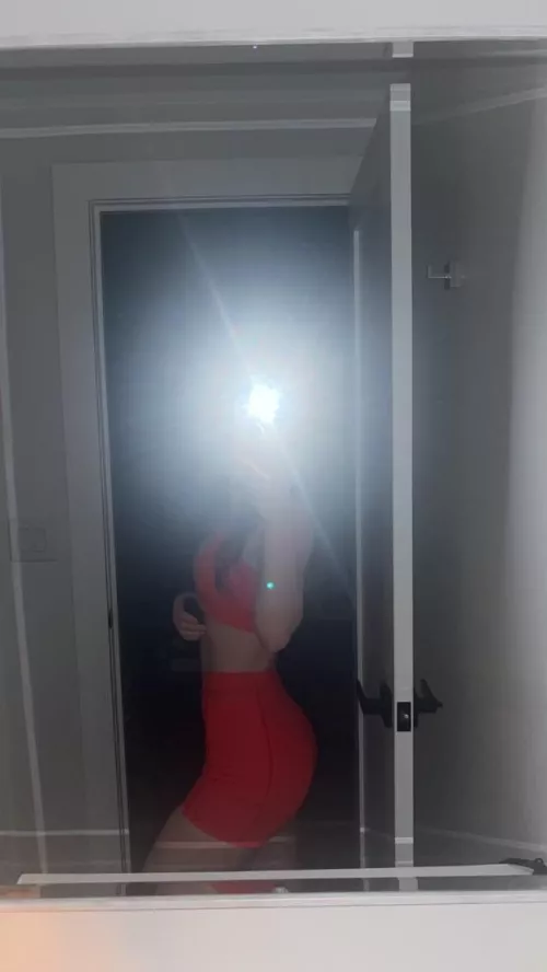 Do you like this colour on me? 💋