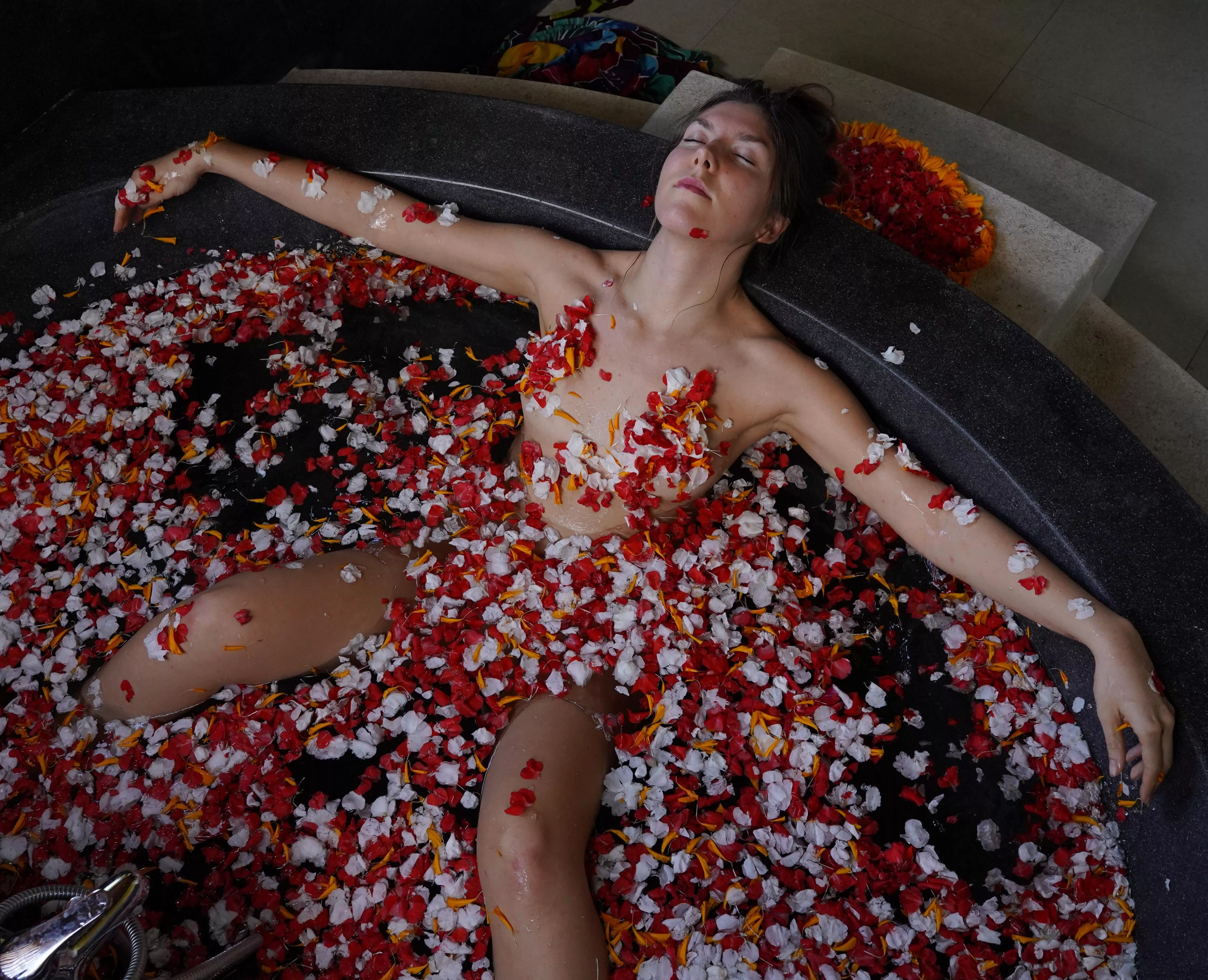 Flower baths are so calming