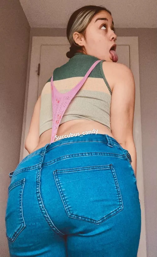 Hehe 😉 nice pink suspenders dork