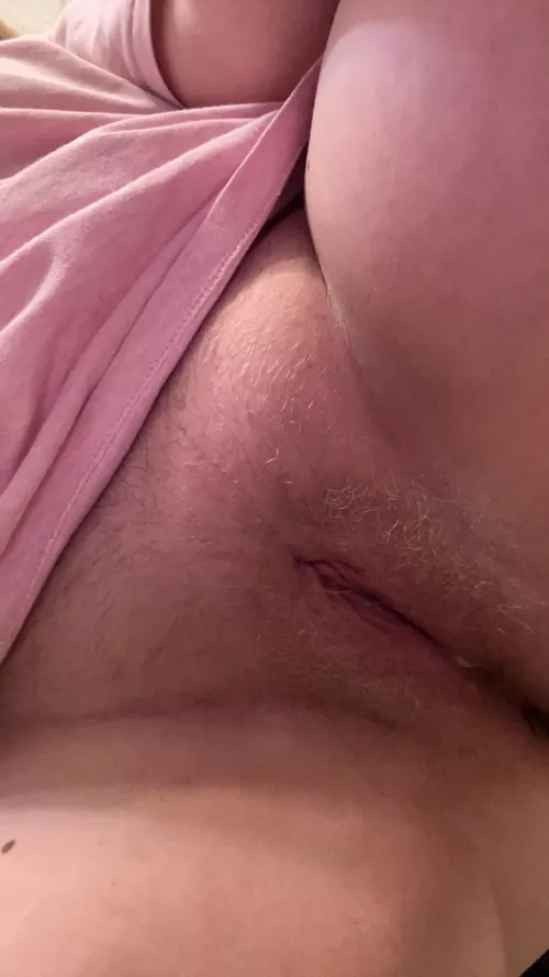 I know y’all love my hairy little pussy