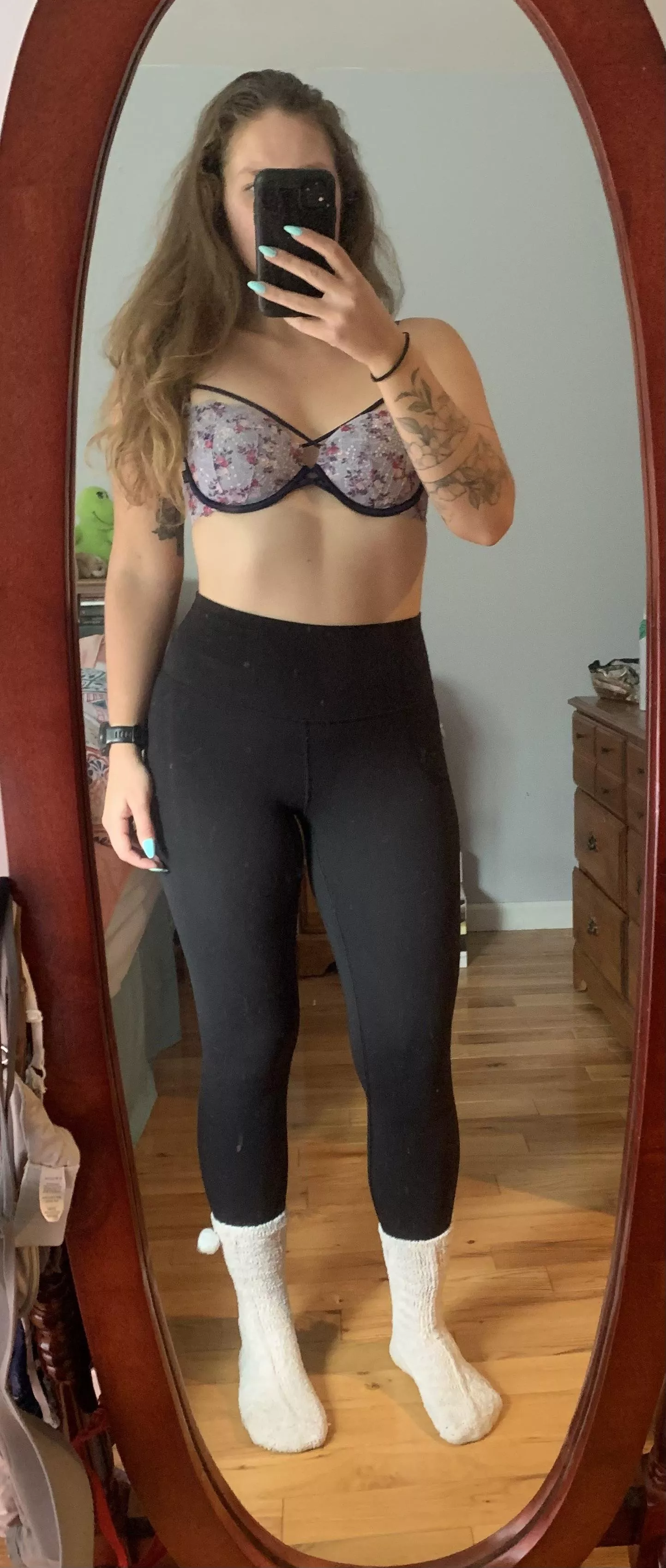 It's cozy season (f)