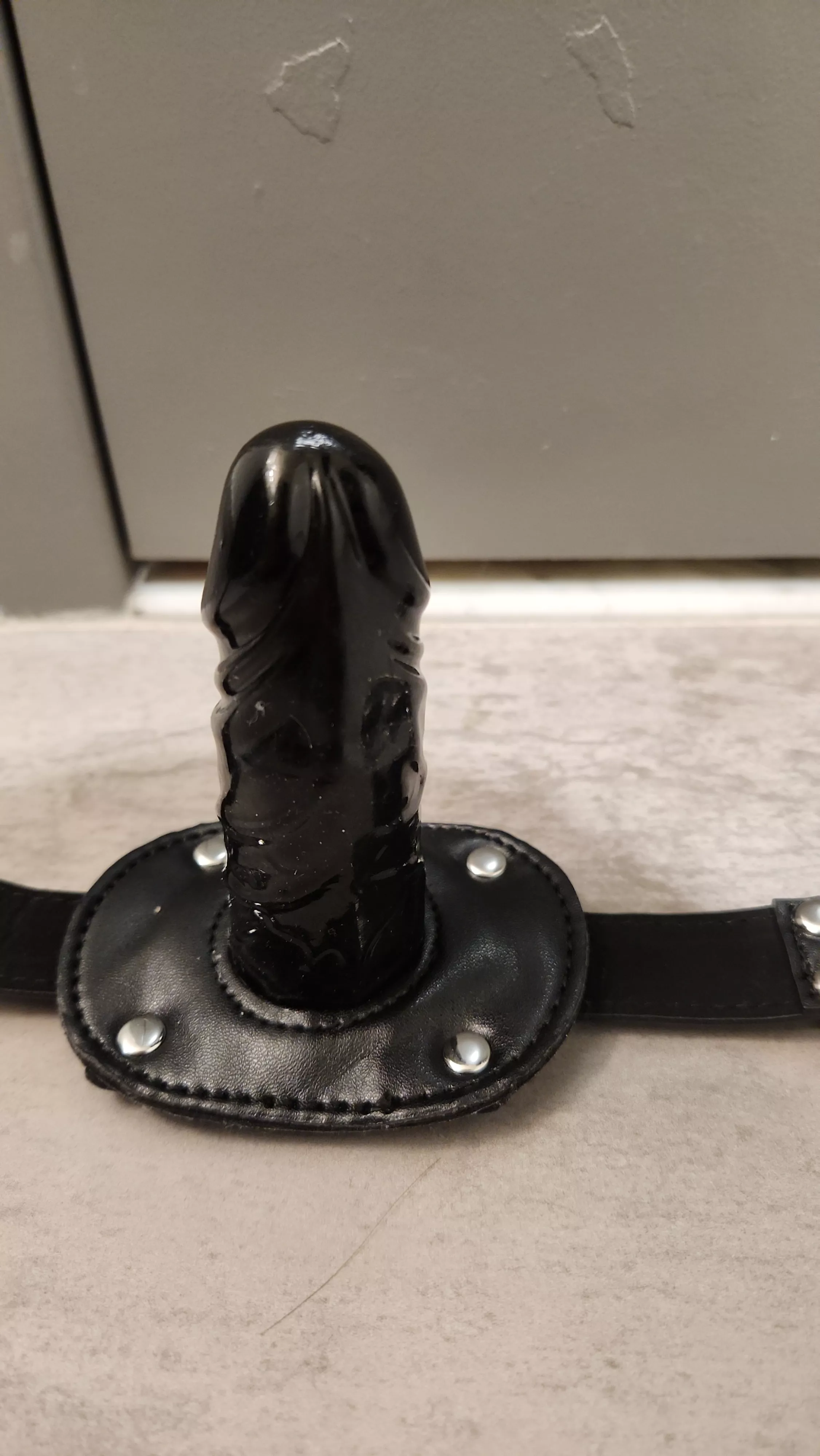 Let's make a deal, I got a dildo gag. For every like I'll keep it in for a minute, ever comment I'll keep it in for 2, every dm I'll keep it on for 5. You have till tonight to get the time up...go