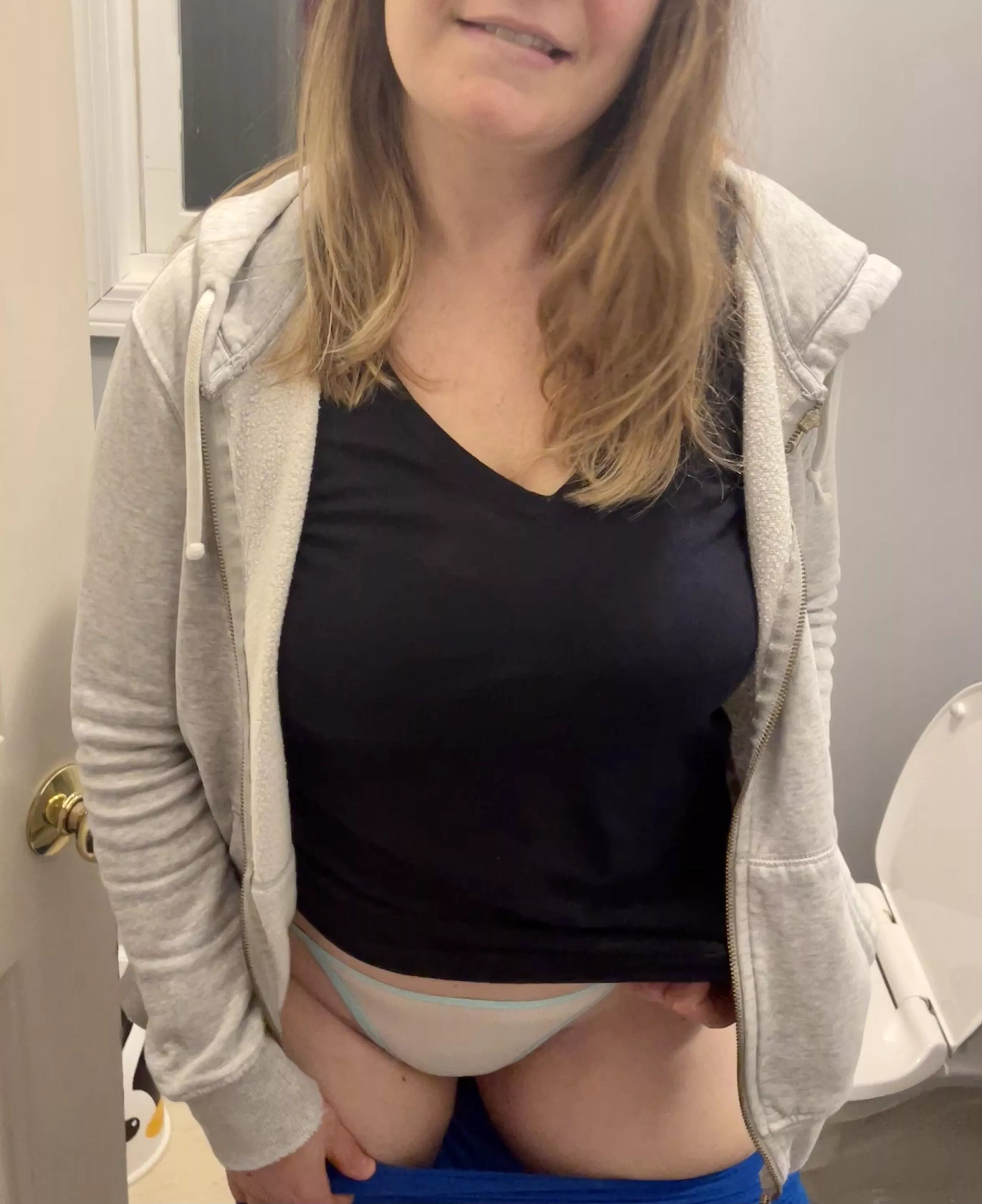 Quickly in the bathroom?