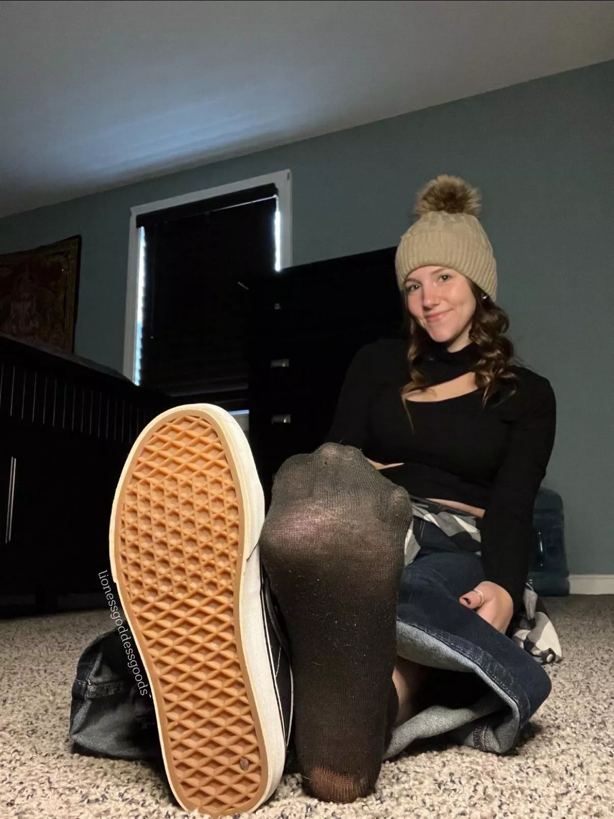 [Selling] Something tells me you want my socks pressed up against your face. Menu & drawer pinned. Free shipping, tracking #, pow photo included