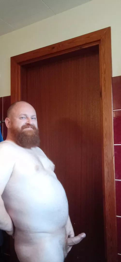 Would you fuck a chubby daddy 🤗😘