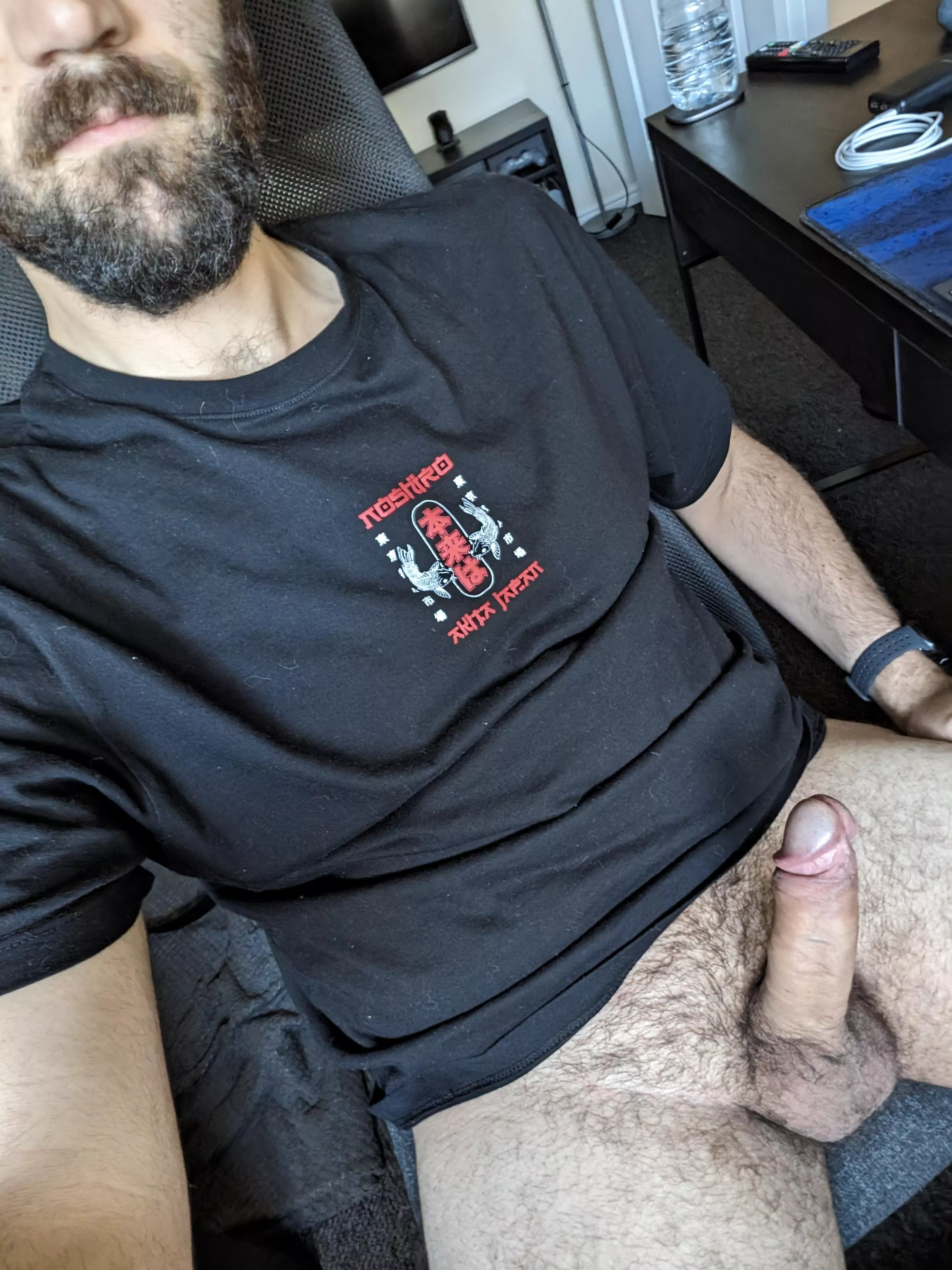 [30] Ever wondered what hardware your 'IT Guy' has?