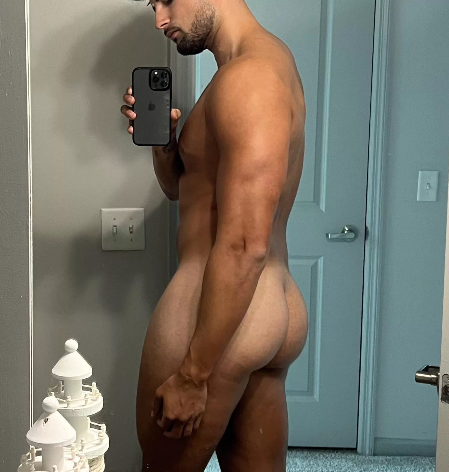 Any ass fans out there? (M25)