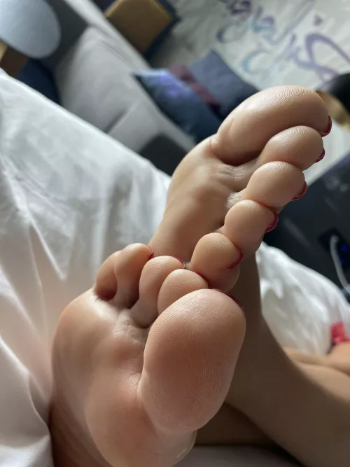 Are you a soles or toes person?