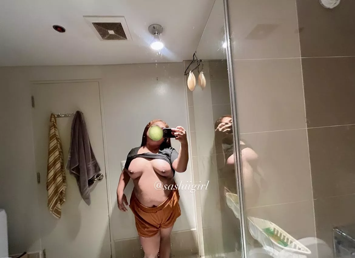 felt curvy with this pic 🙂🤣