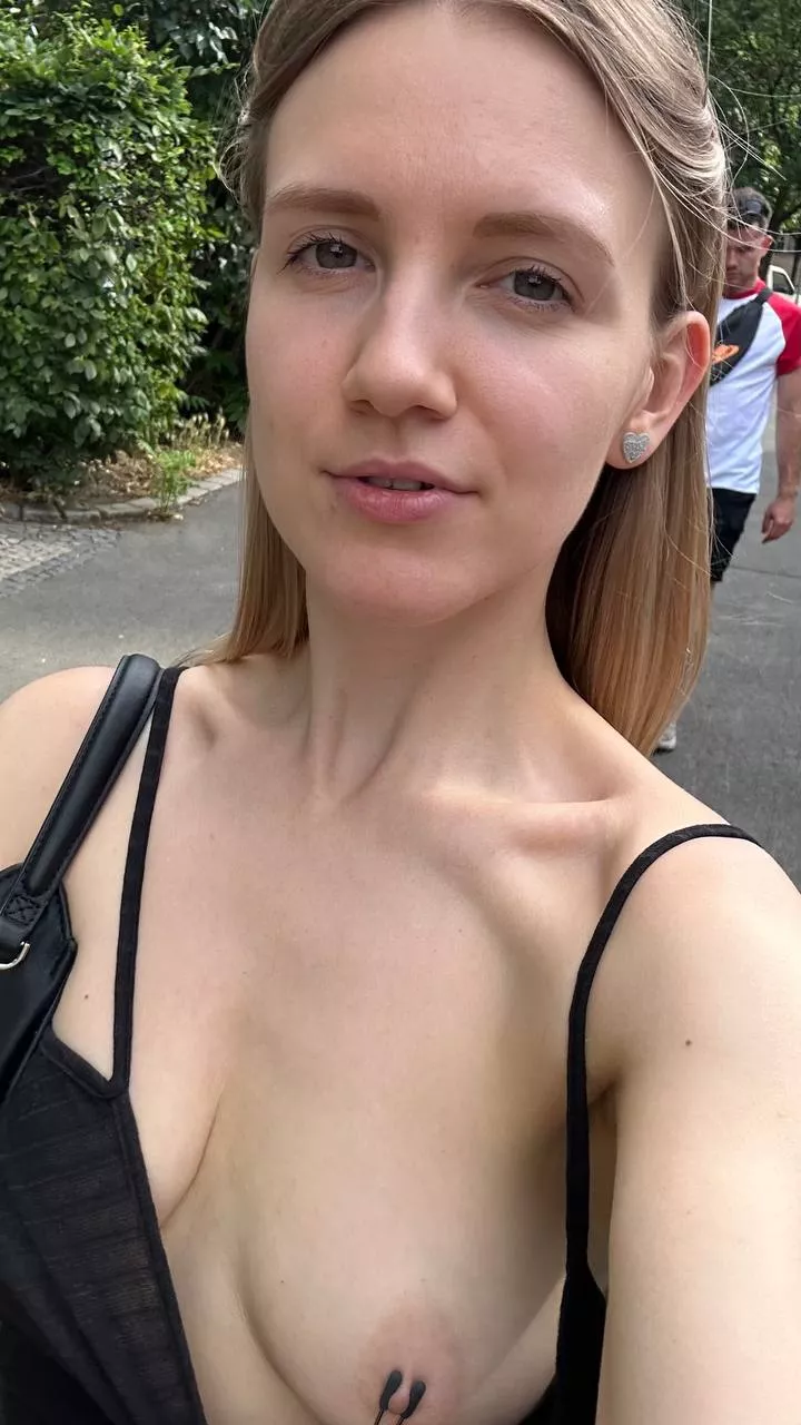 he was too busy with his phone while i was flashing