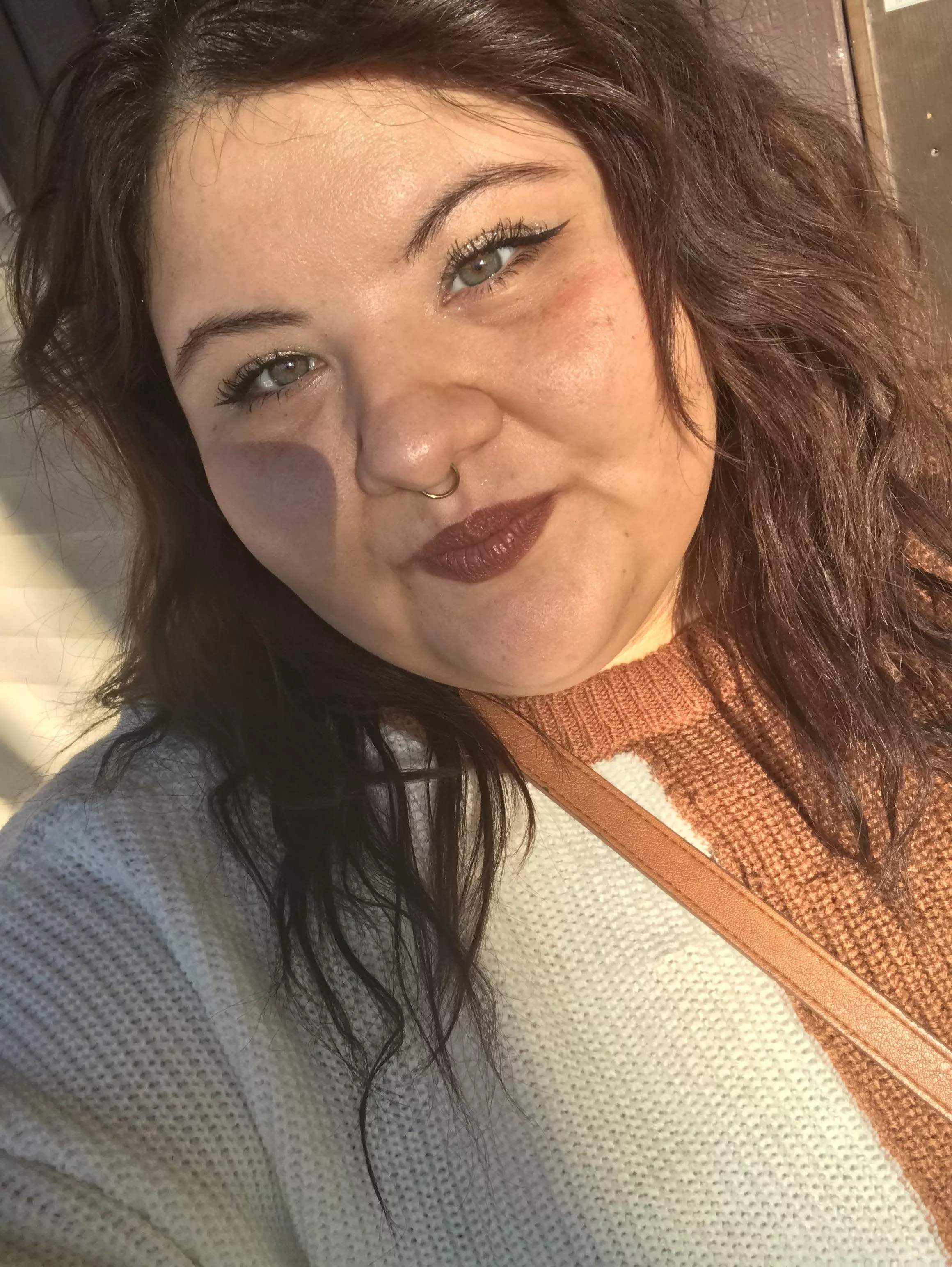 How do people take golden hour selfies without shadows on their face?!