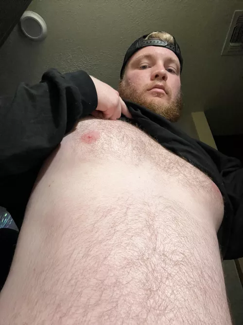 I’m pink, blond, and ginger :3