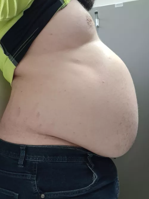 Looking huge after a big breakfast 🐷