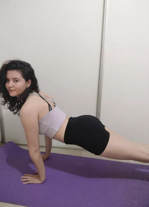 My room is messy now. Can I practice here with you?