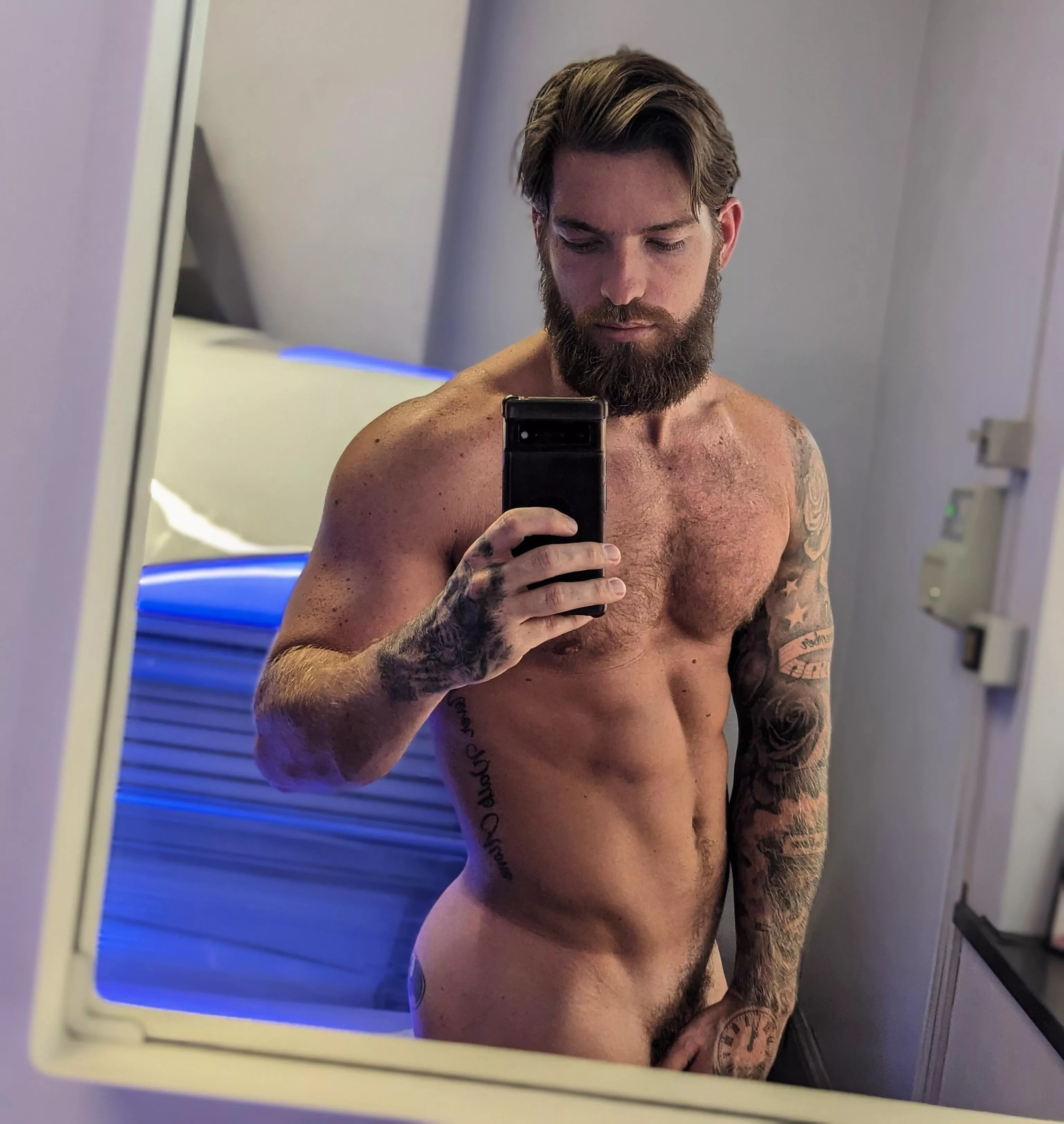 Who likes a good tan line?