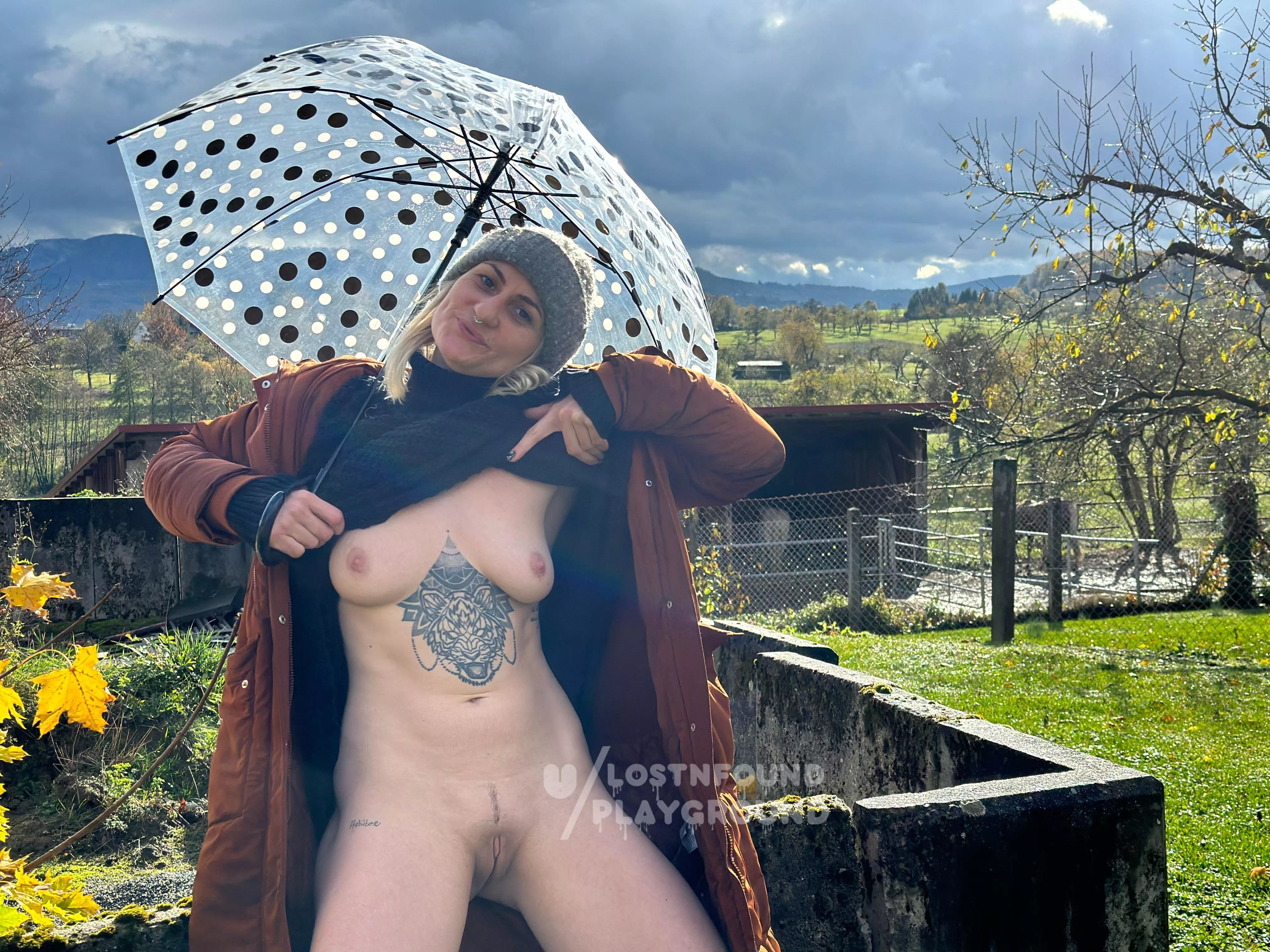 You see this little rainbow softly sliding over my nipple? 🌈