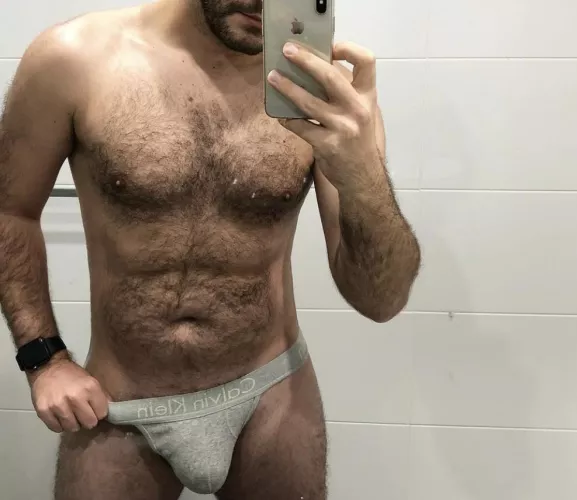 32 M Sydney. SC: sydneyjock32