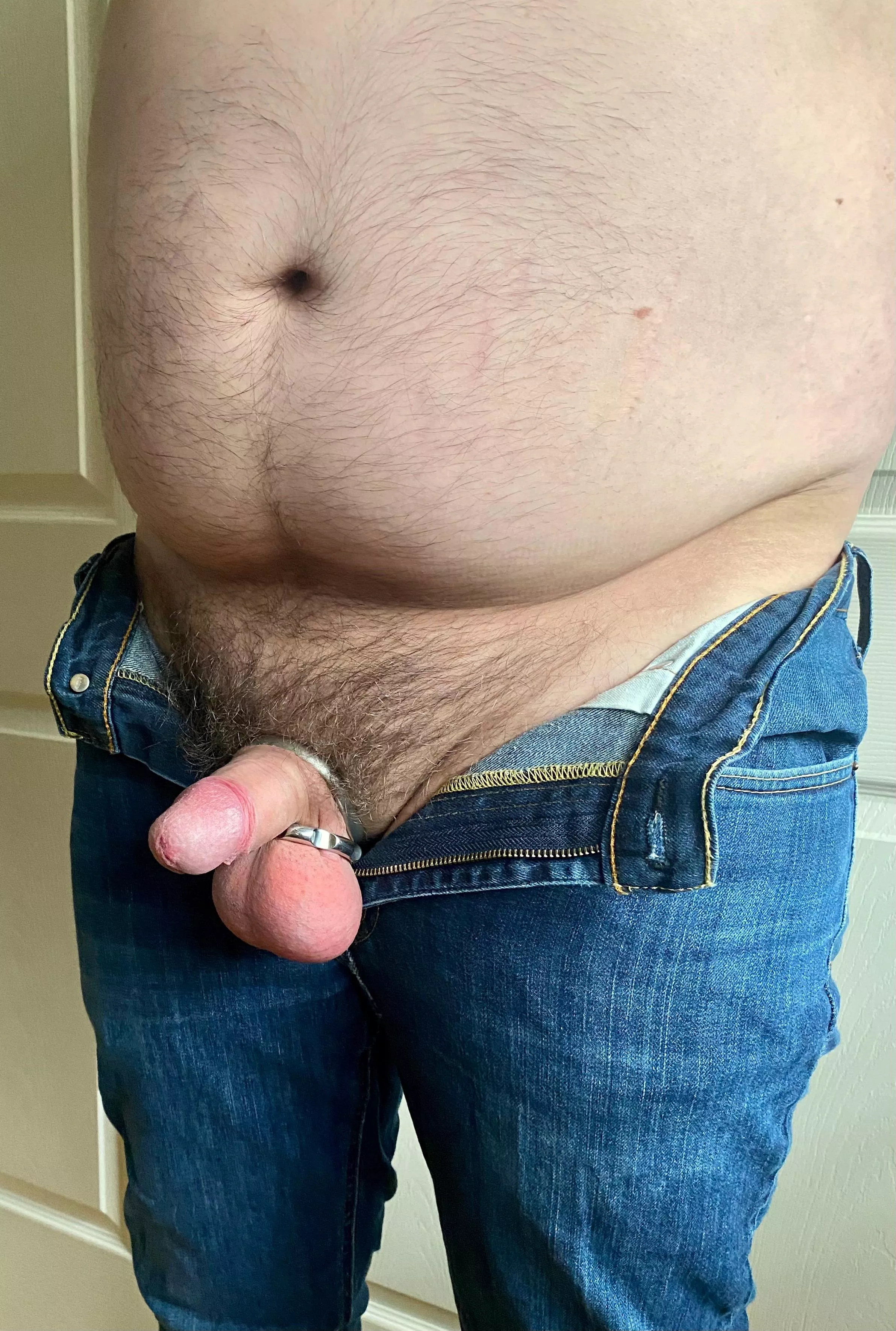 A bear and his jewelry [36]