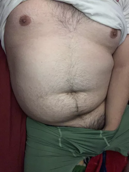 Any bros into hot chats ? Dm let’s bond 😏