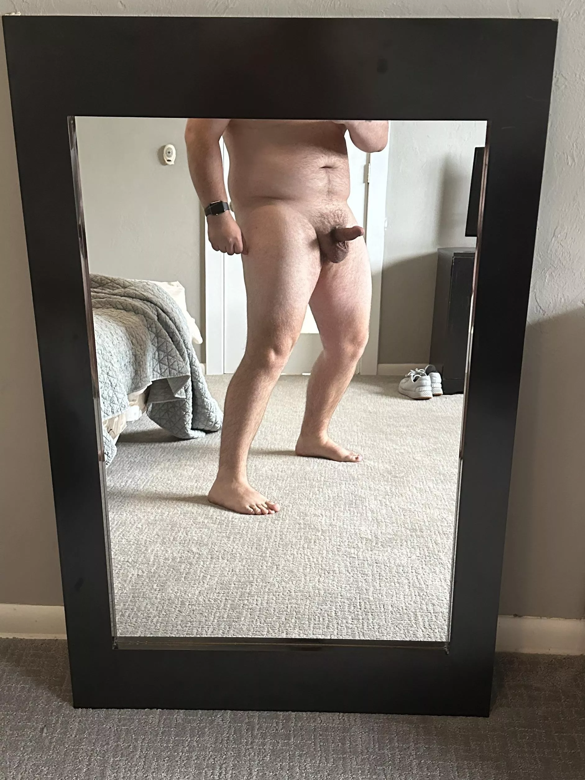 Bending over to fit in this mirror for you! Comment if you like thick thighs