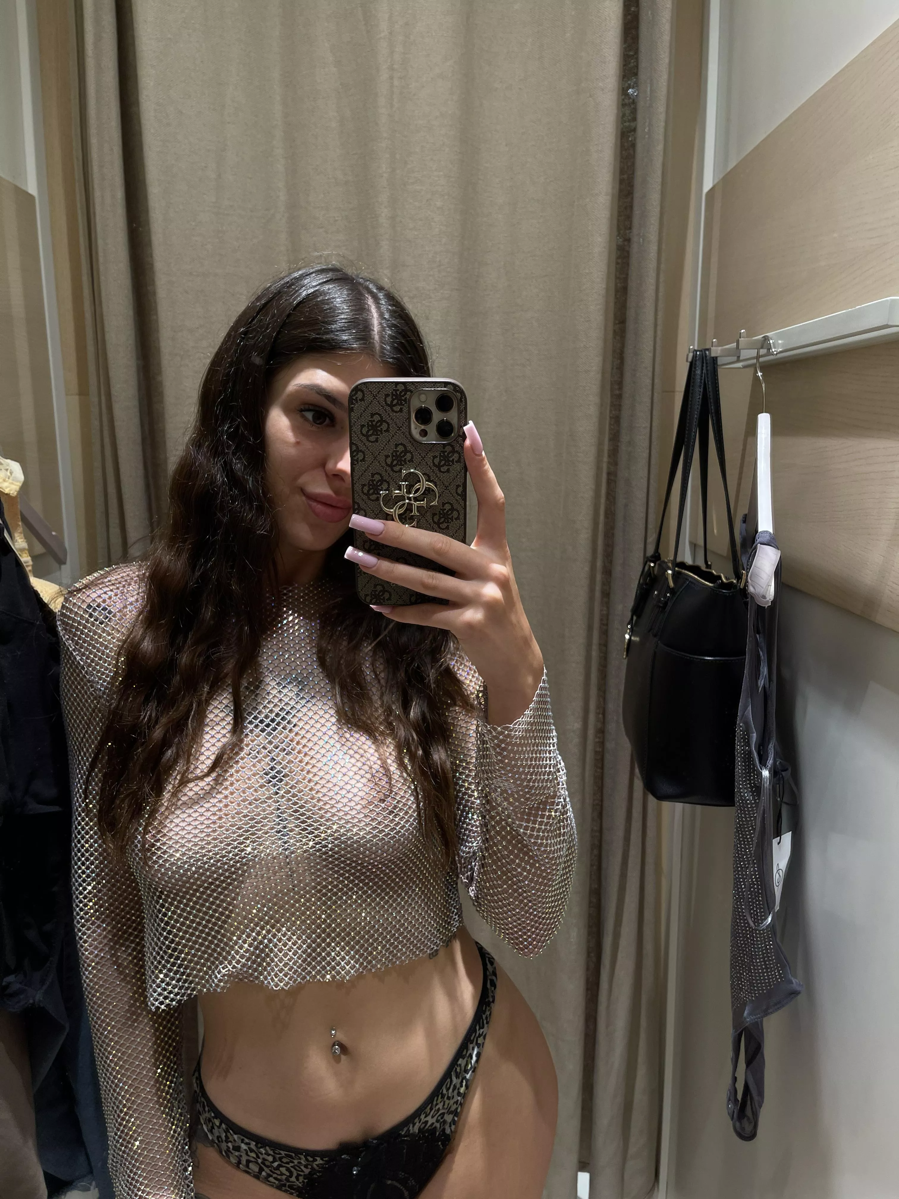 Can I wear this on family dinner ?