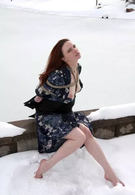 Claire bound in the snow