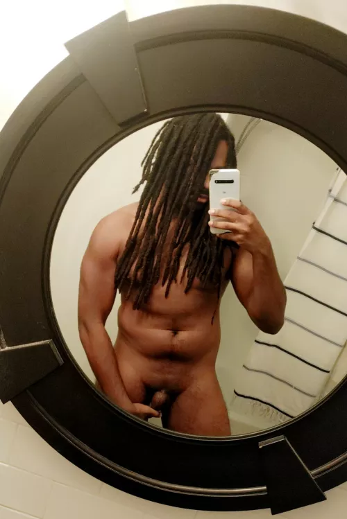 Do my locs improve my odds of commanding your attention? 😈