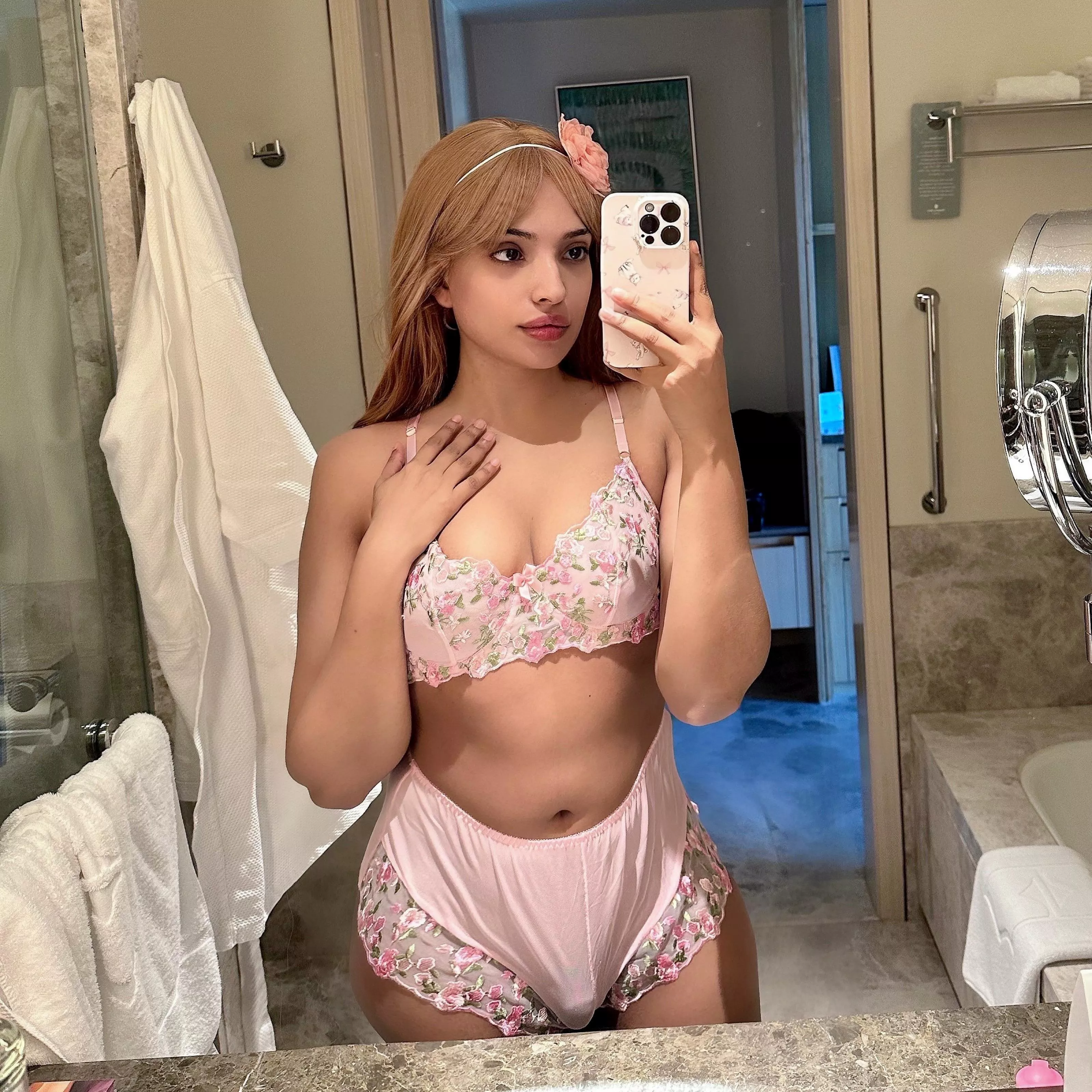 Do you think my girly bulge is cute