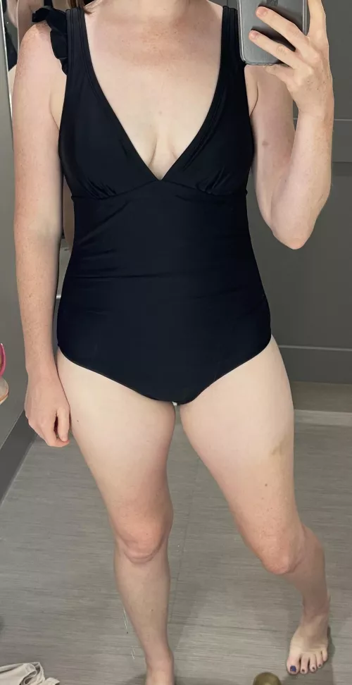 End of year clearance deals for swimsuits for next season