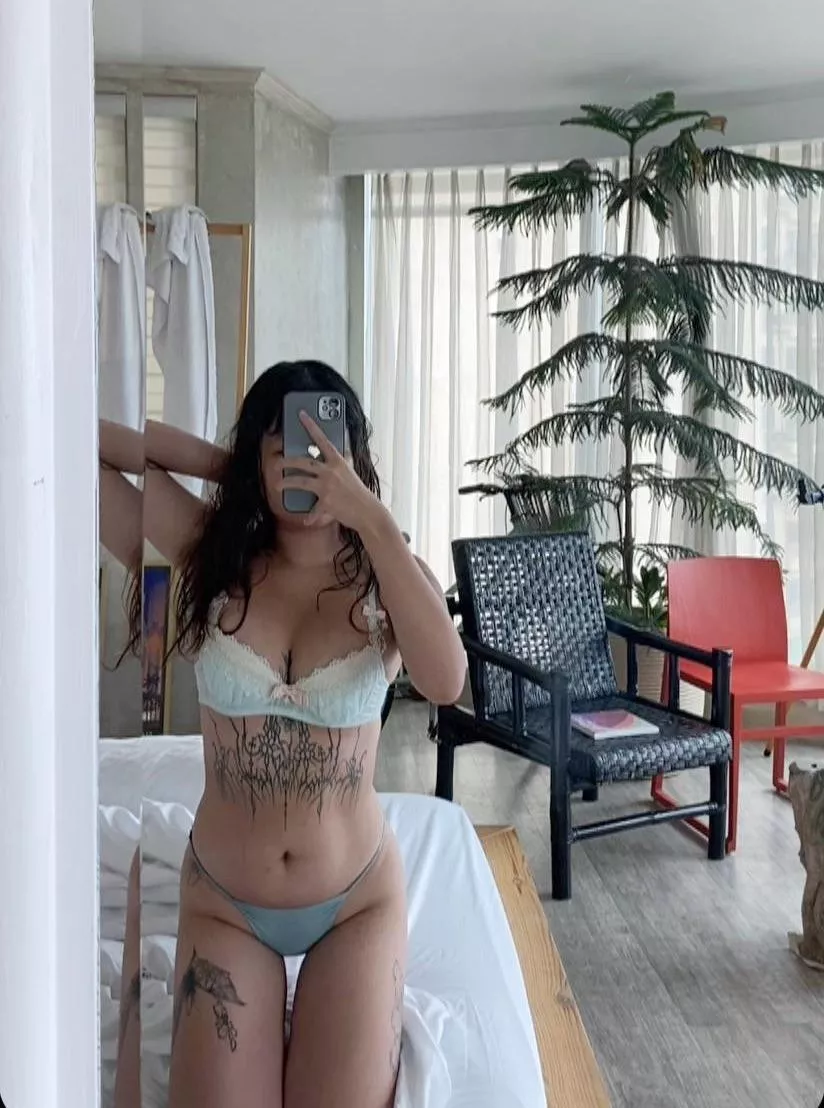 [f]irst post, hi? 😄