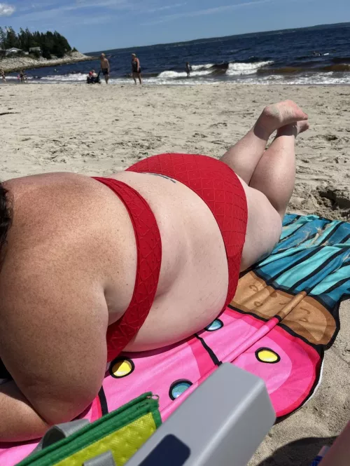 If I get any bigger I won’t be able to lay on my belly anymore 🫣😬