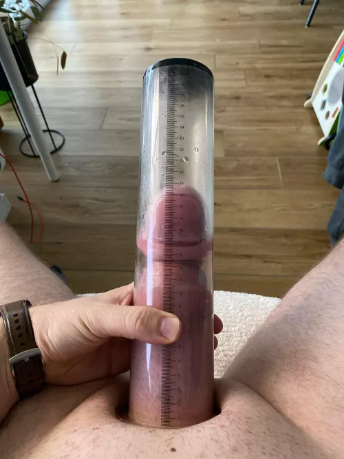 (M33) In my 2.5“ today. Planning to pump even more tonight, whole package.