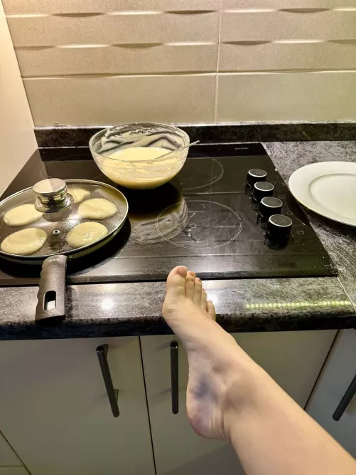 Pancakes or my feet for breakfast?
