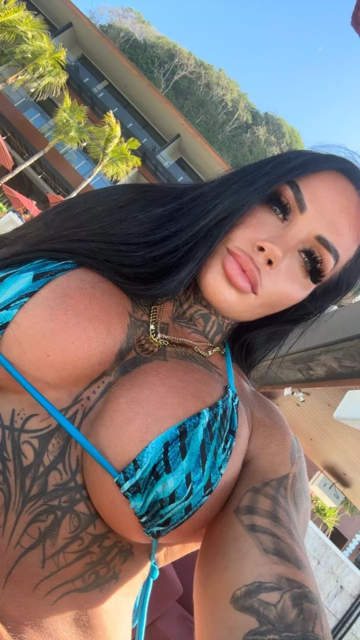 regret putting this one on... should've chose a even smaller one :)