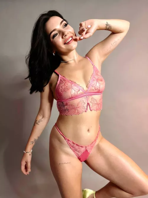 The tenderness in the photo is off the charts, isn’t it?