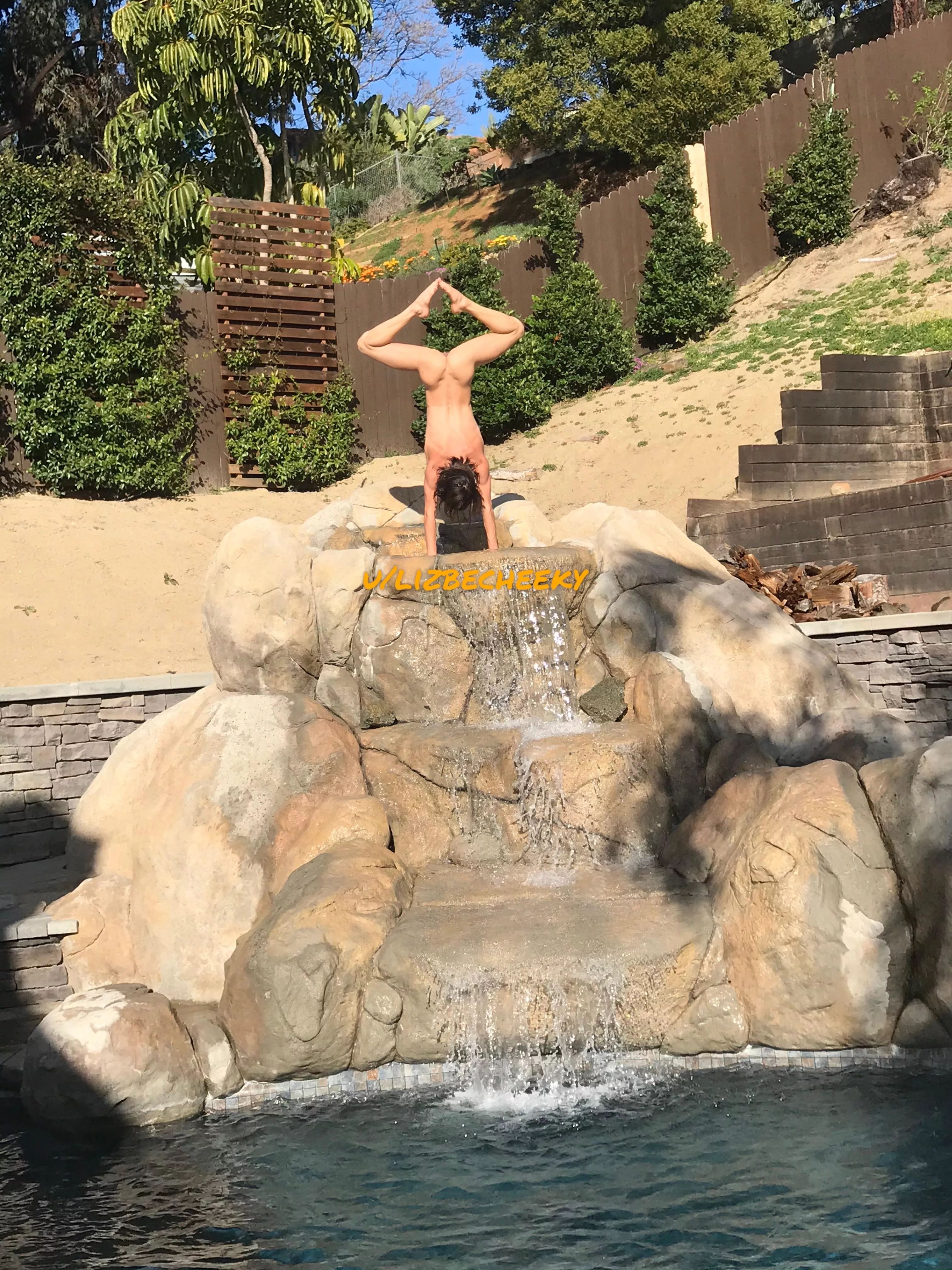 UGH love me some handstands!