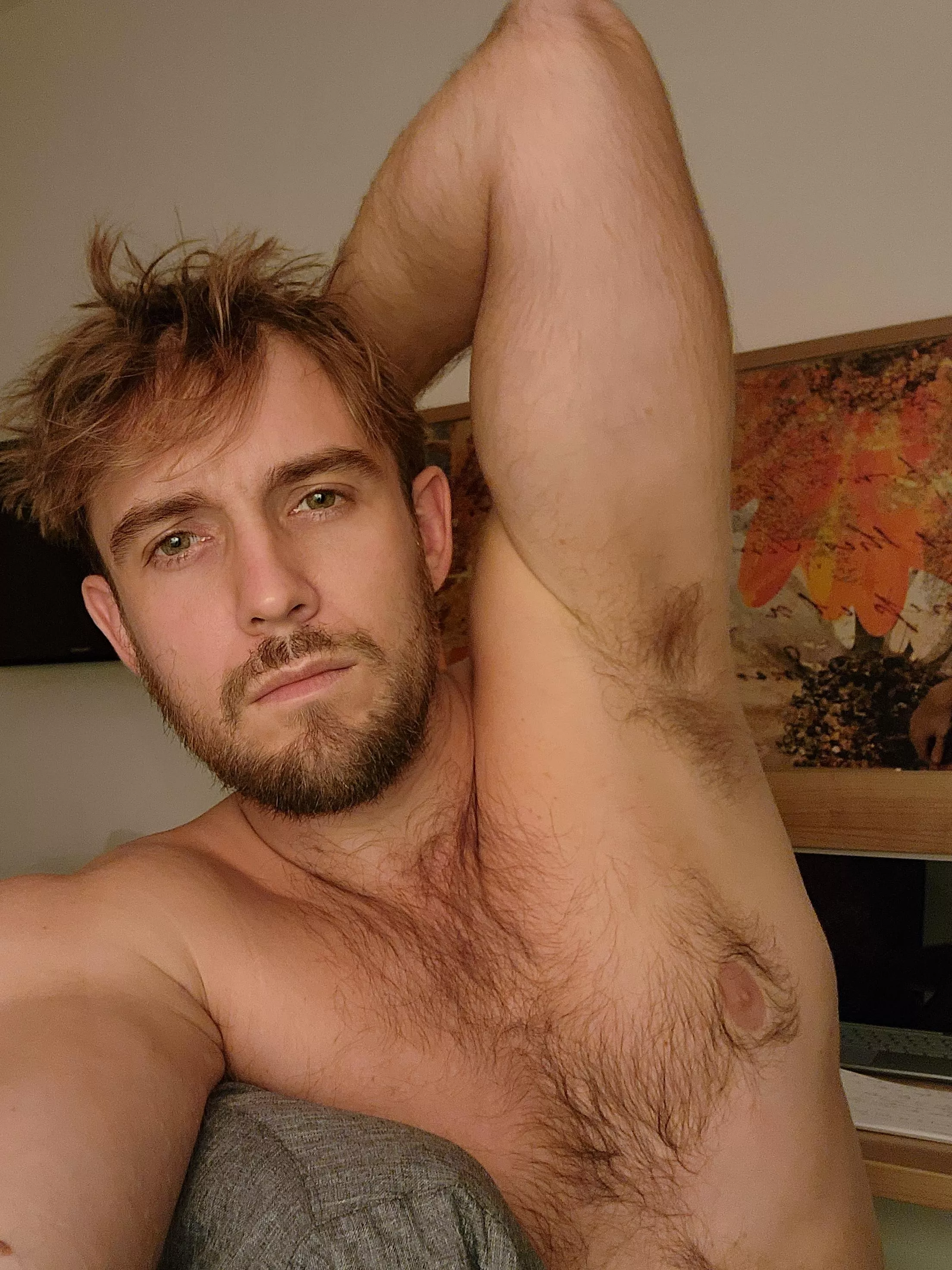 Yoooo from my hotel... just bored haha