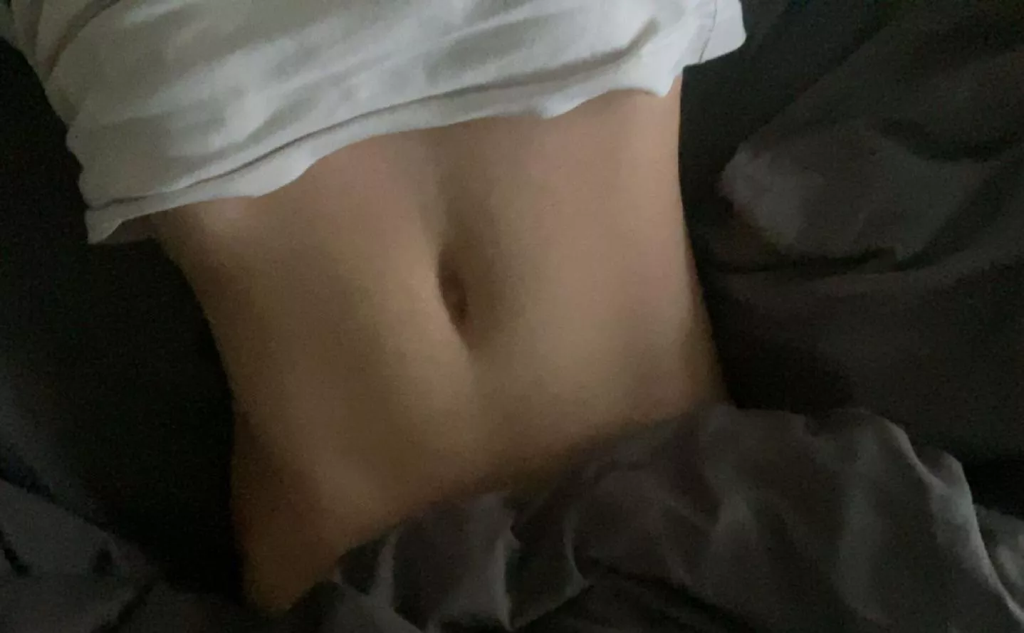 18 tiny boy 😌 DM pic for snapw