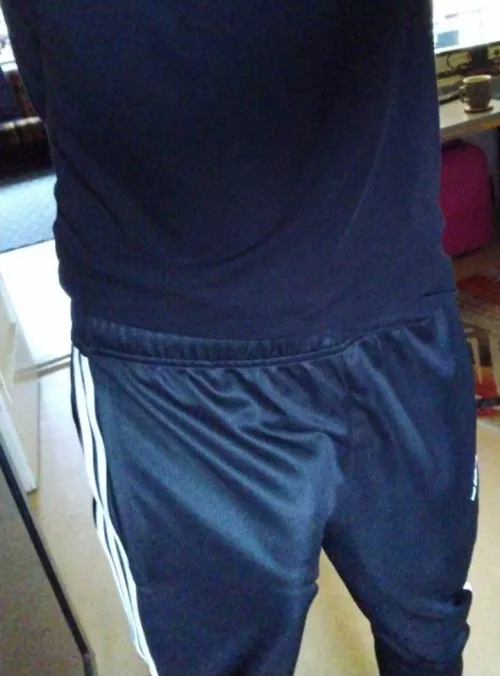 [28] a bit too revealing 🫢