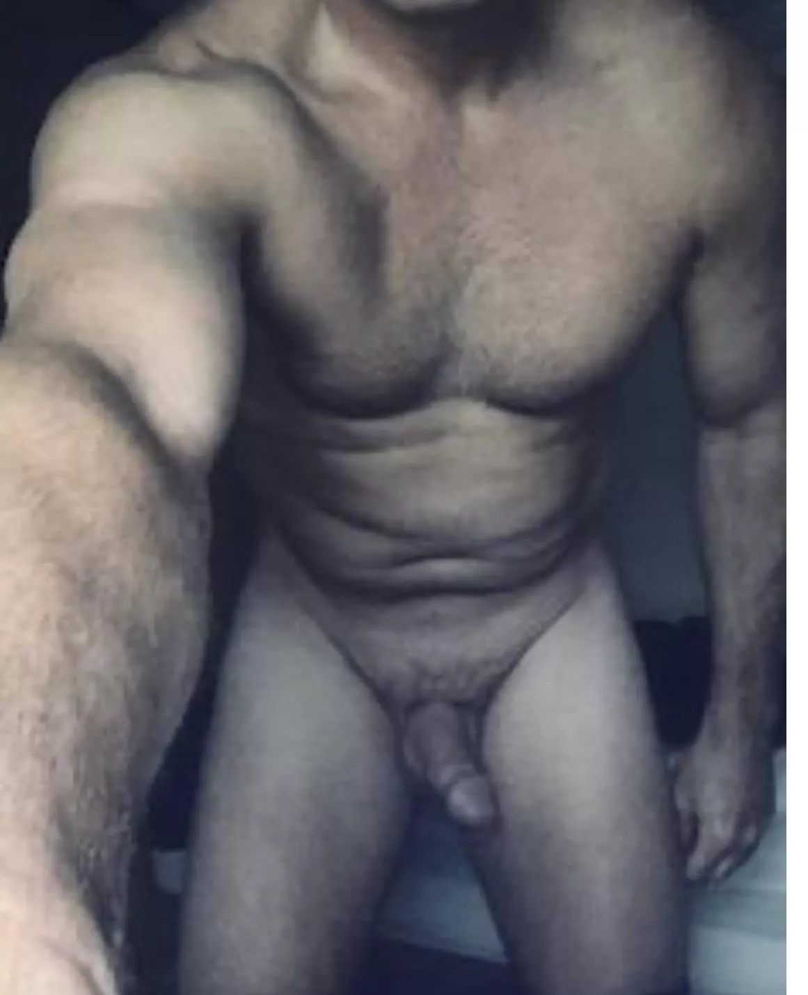 (48) I enjoy showing off