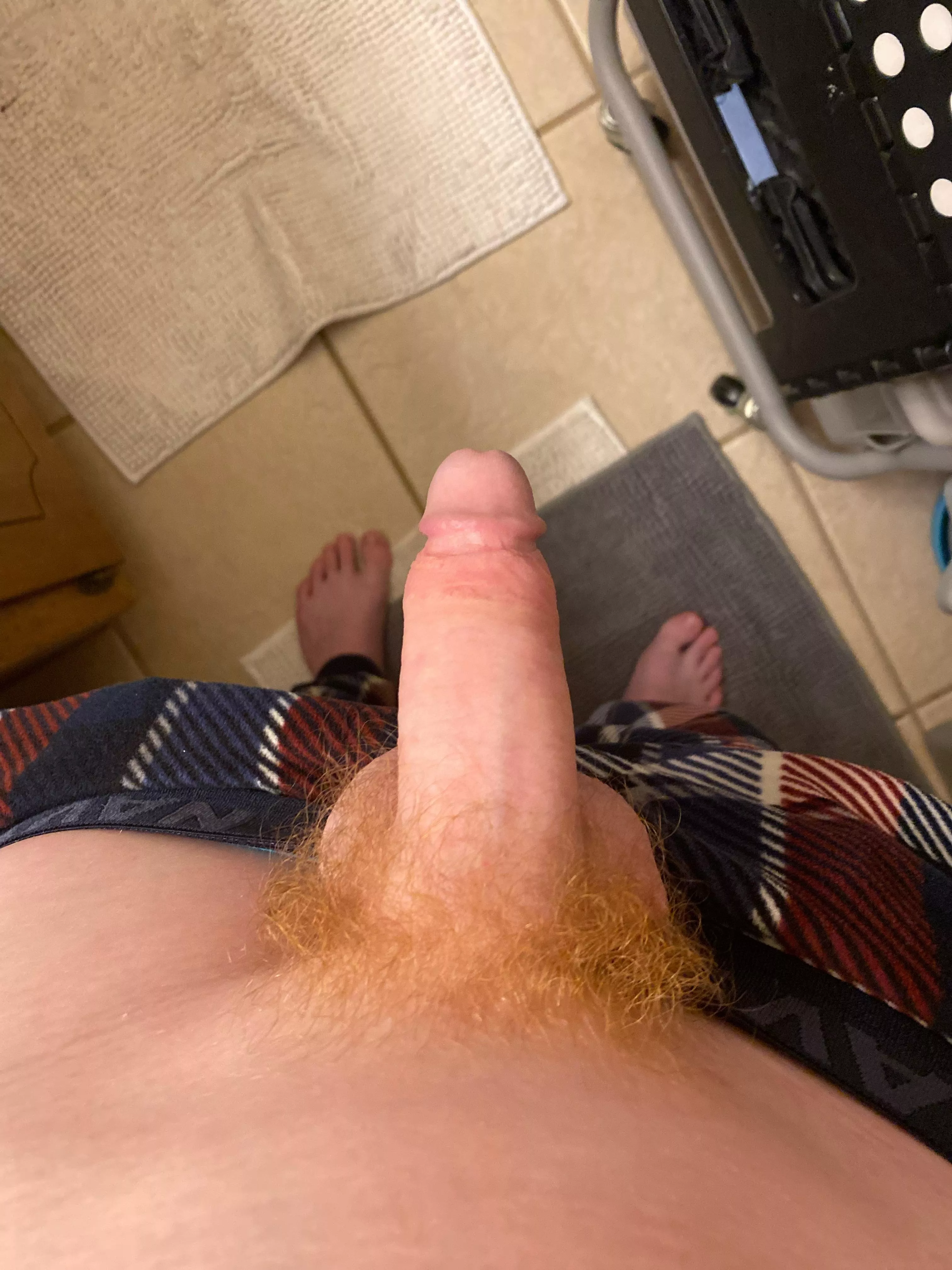 Anyone want this soft young cock🥵