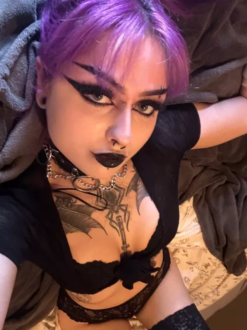 Bored in bed again ;3 What you doin? ^-^