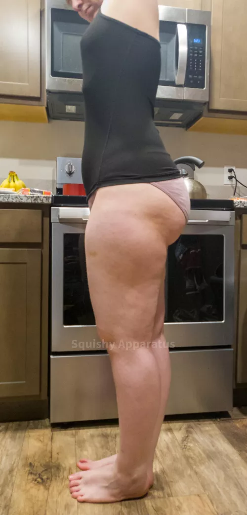 Check out the booty side view