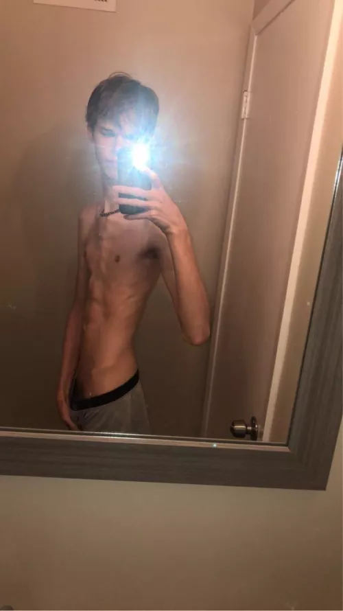 Country dudes ,guys with dad bods , and fit collage bros hmu @jcjc235848